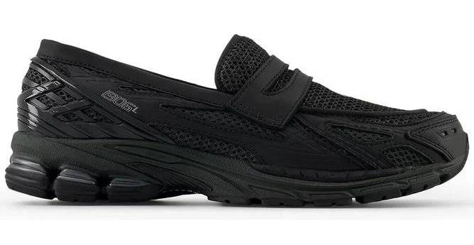 New Balance 1906L Slip-On Sneakers - US10