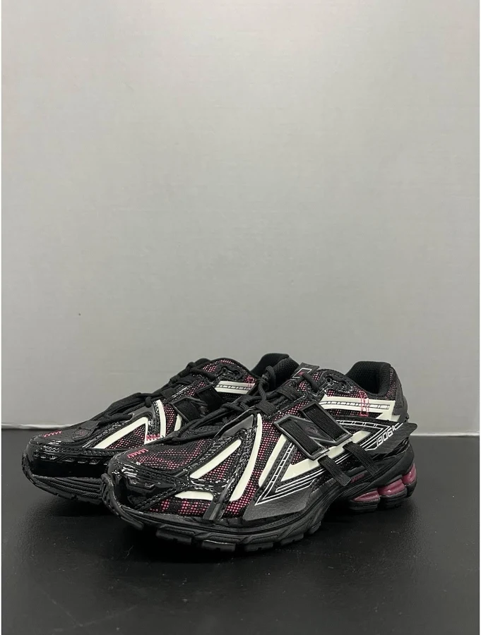 Balance 1906a Black Dragon Berry U1906ad Size 8 Men Size 9.5 Women