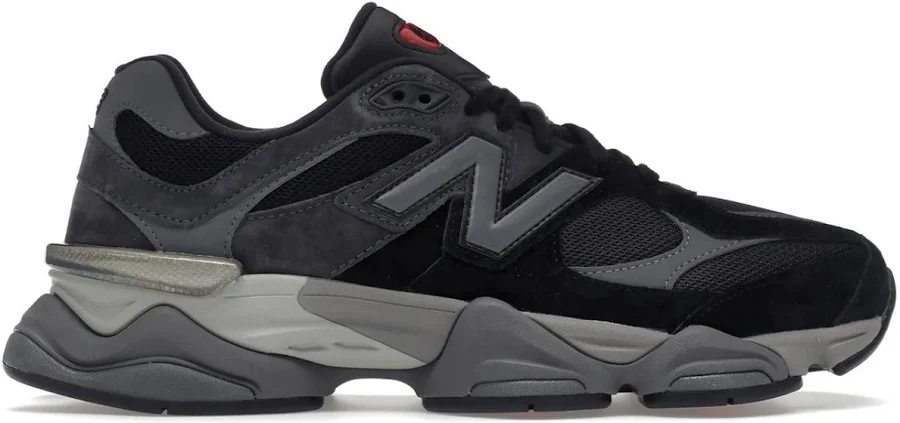 NEW BALANCE 9060 TRIPLE BLACK Size 4Y / 5.5W