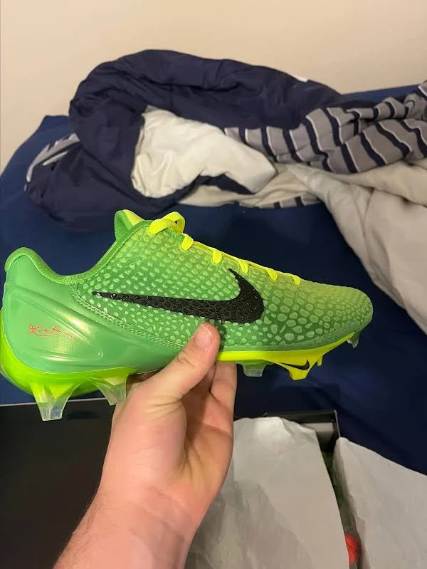 Nike vapor edge 6 Kobe grinch cleats1