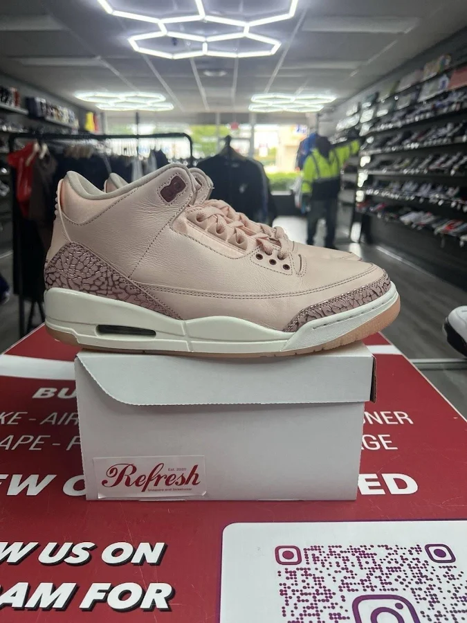 Air Jordan 3 Retro Valentines Day Treat Yourself (2025) (Women’s) Size 11 - 11W/9.5M - used - Jordan