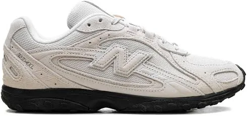Women New Balance 204l Sneakers