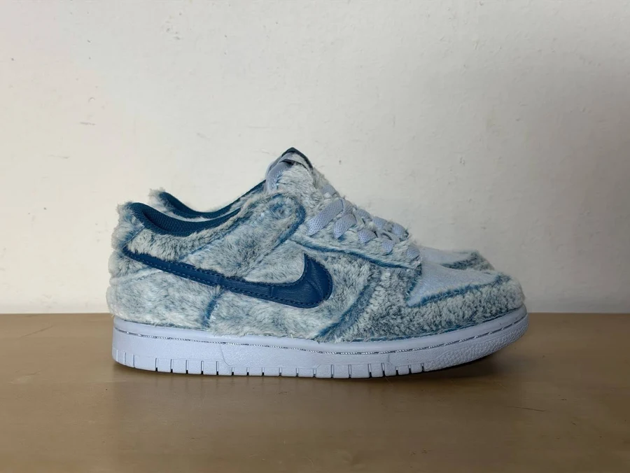 Nike Dunk Low Gs Abominable Snowman Im7171-301 Youth Size 4y / Women’s