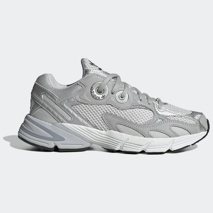 women Sneakers adidas Astir