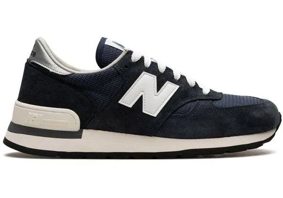 New Balance Women's 990 V1 Sneakers - Black - Low-top sneakers - 5