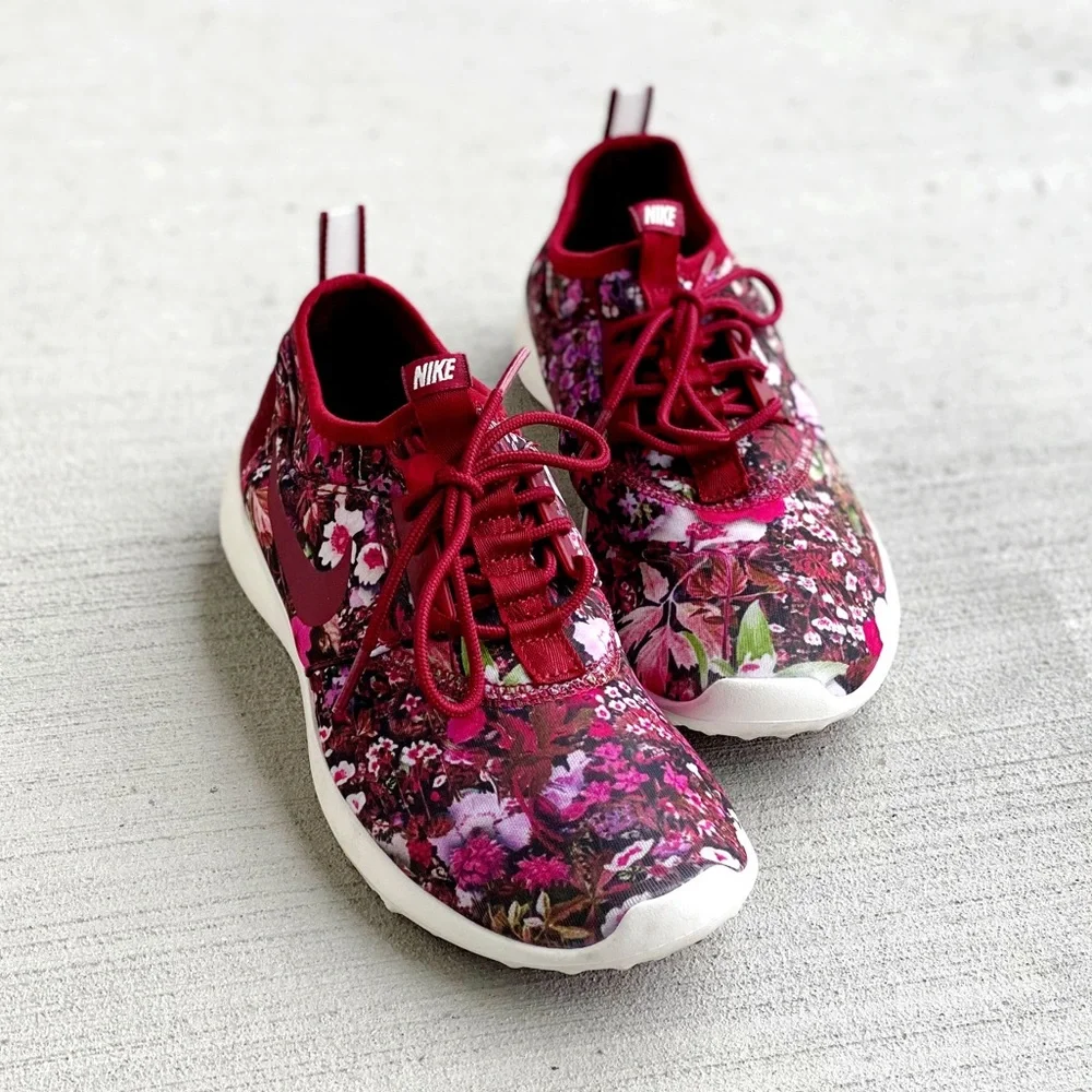 RARE FIND Nike Women's Rejuvenate Floral Print Sneakers