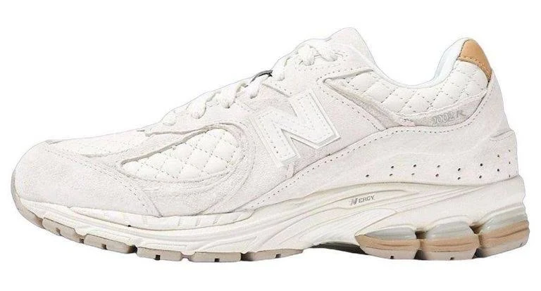 New Balance Men's 2002R 'Quilted' - White - Low-top sneakers