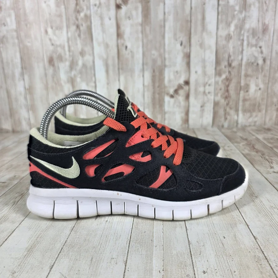 Nike Women's Free Run 2 Leather Running Shoes