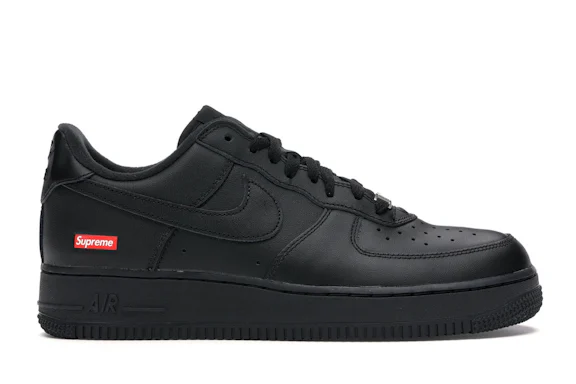 Nike Air Force 1 Low Supreme en negro