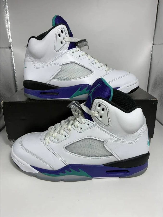 Size 7.5 - Air Jordan 5 Retro 2025 Grape Ice Emerald White | Color: White | Size: 7.5 | Gotclutchkicks's Closet
