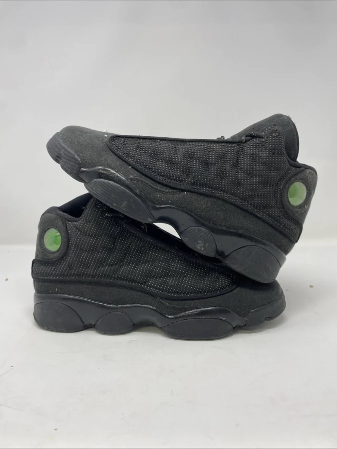 Air Jordan 13 Retro Black Cat Size 7y