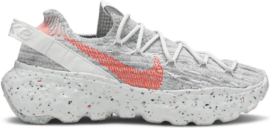 NIKE Space Hippie 04
