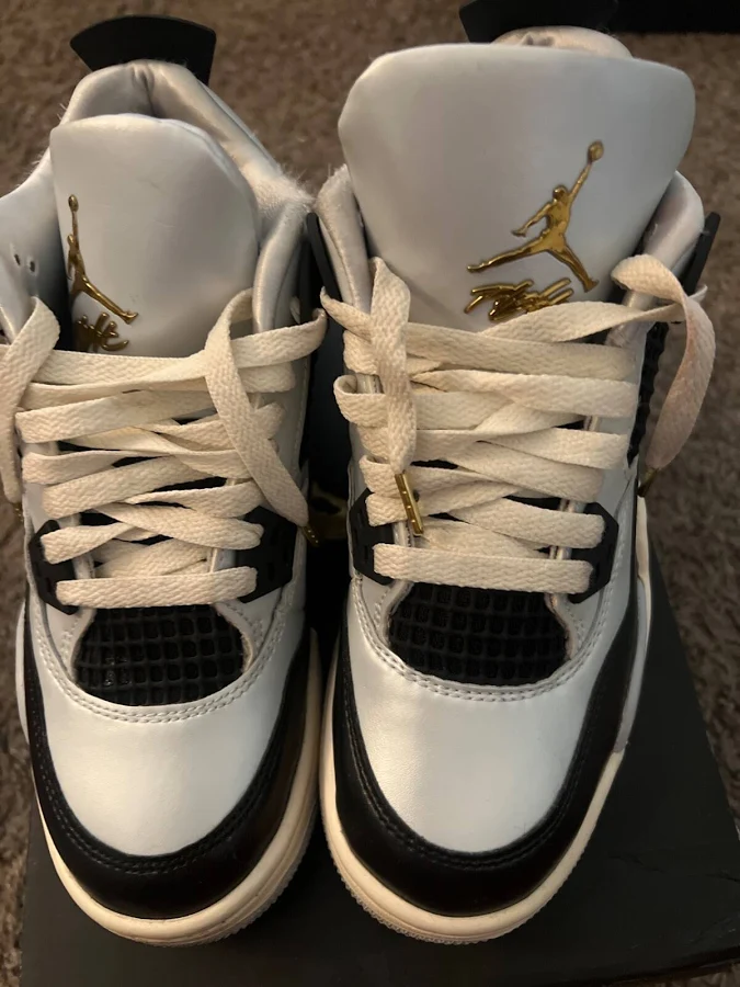 Jordan 4 Retro Metallic Gold