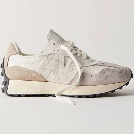 New Balance 327 Sneakers