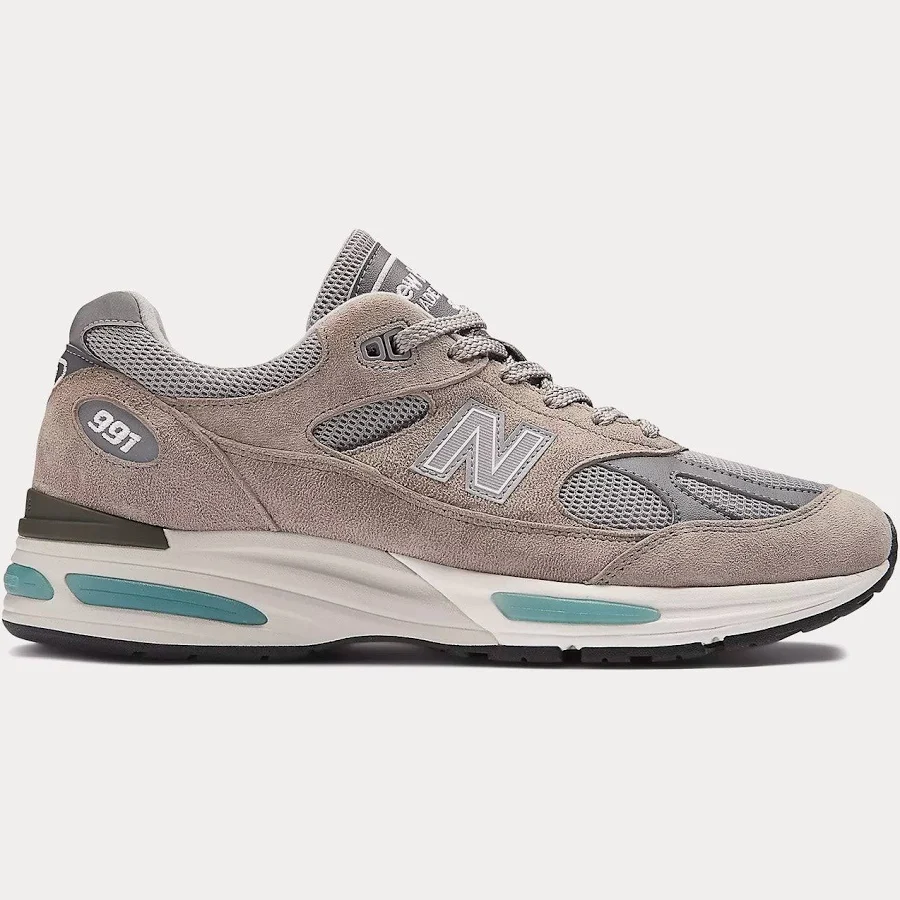 New Balance MADE in UK 991v2 Rock Ridge / Alloy / Silver Sneakers Grey / New Balance - US / US