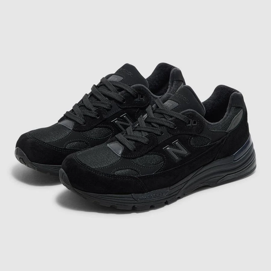 New Balance Mius 992 Sneaker (Black - 7)