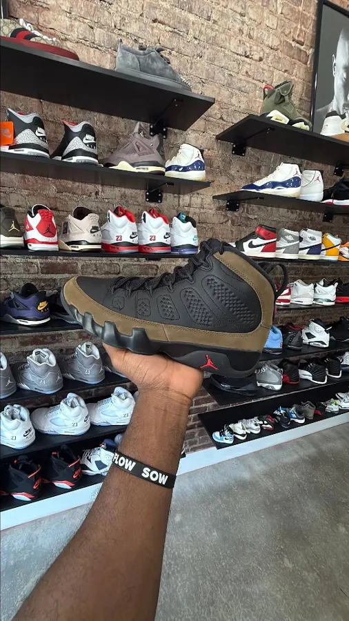 Jordan 9 Olive1