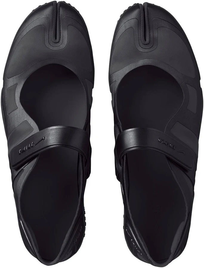 Nike Women's Rift Satin Sneakers