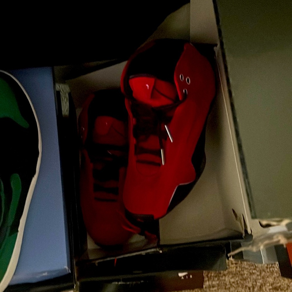 Air Jordan 21 og suede red... came out 2006..