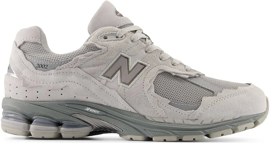 New Balance 2002R Low-Top Gore-Tex Sneakers