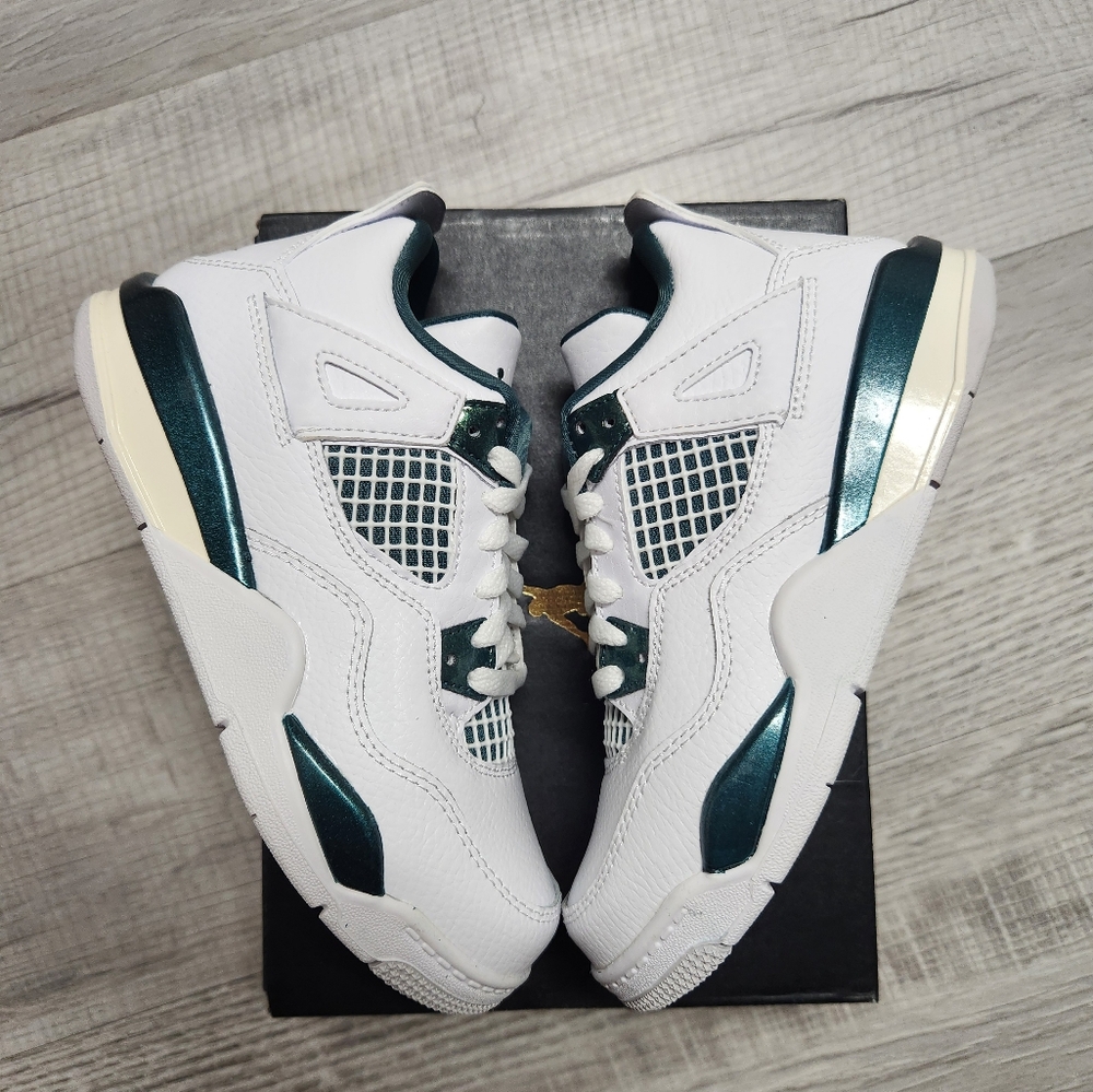 Jordan 4 Oxidized Green