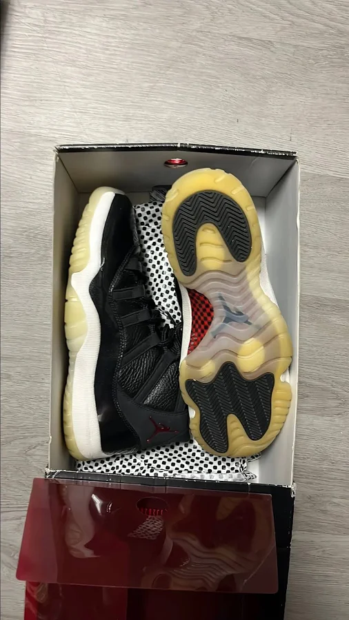 Jordan 11 72-10 size 10.51