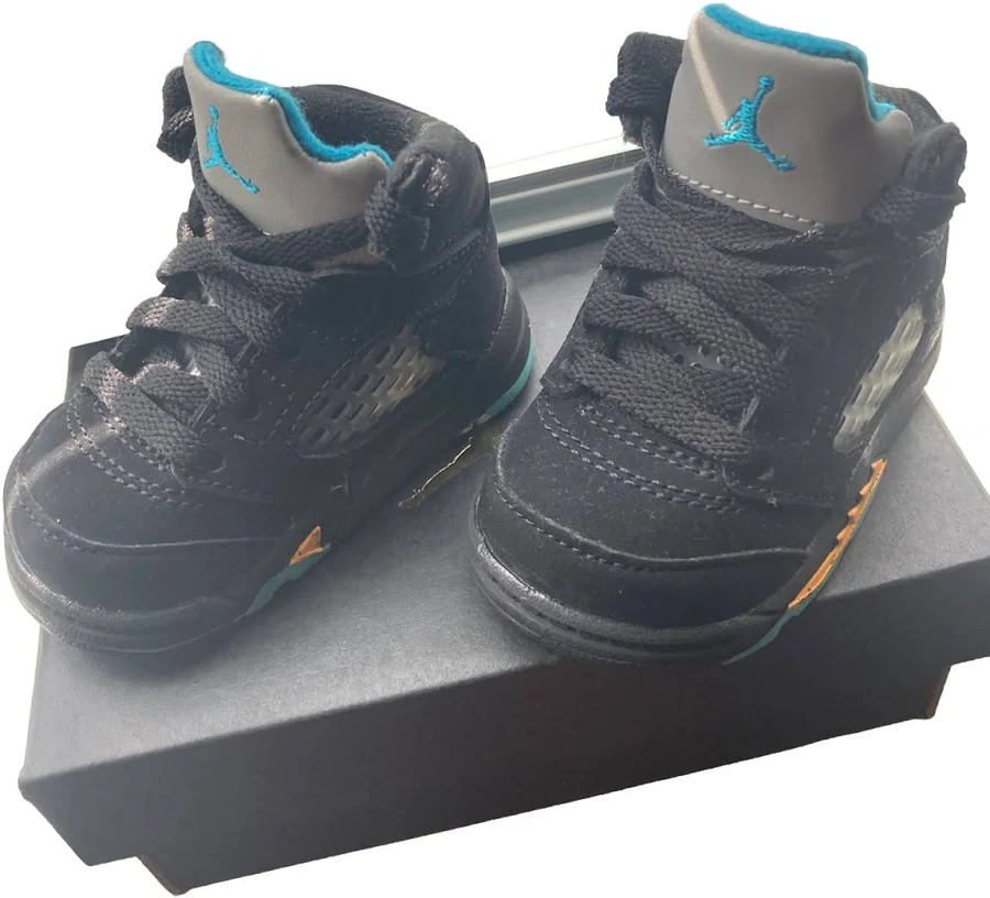 Jordan 5 Retro Mid Aqua