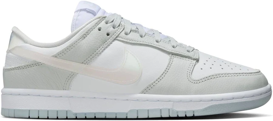 Women's Nike Dunk Low
