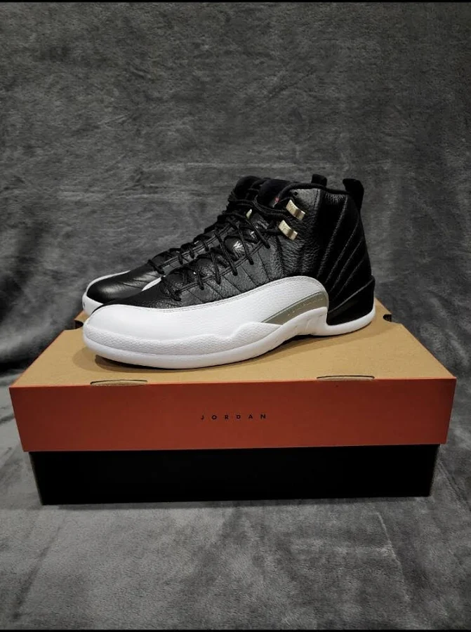Jordan 12 Retro Playoffs (2004)