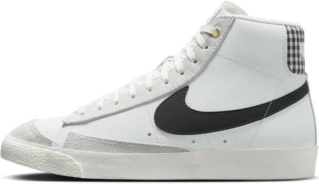 Nike Men's Blazer Mid '77 Vintage Sneakers