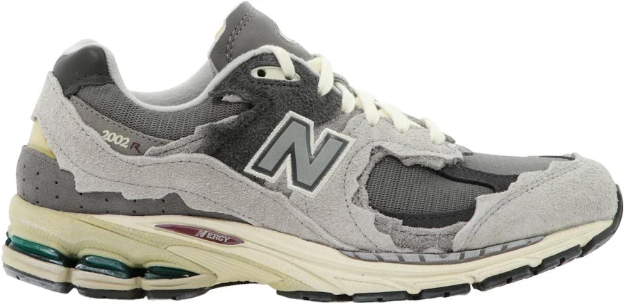 New Balance 2002r Protection Pack Low Top Men Sneakers - Grey