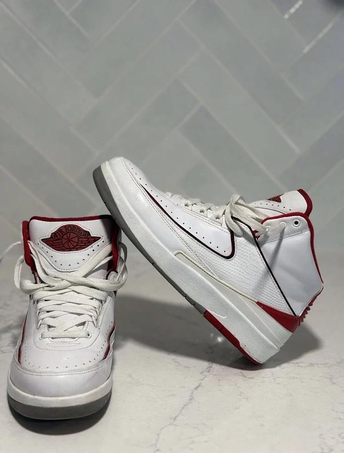 Air Jordan 2 Retro Chicago Home (2014)