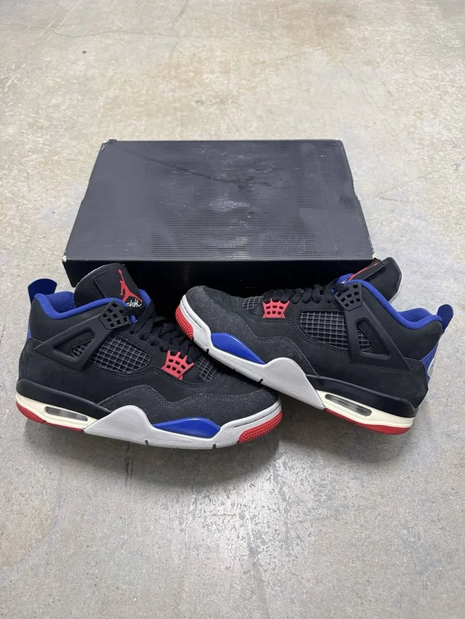 Jordan 4 Retro ‘rare Air’ - Size 8 (pre-owned)