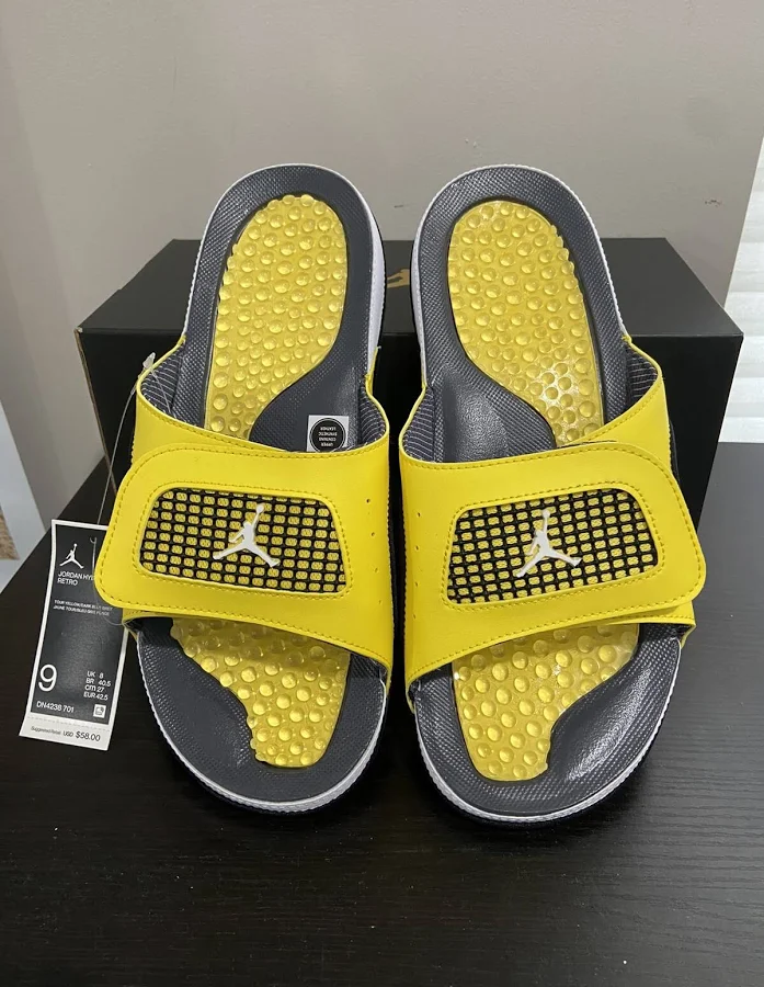 Nike Jordan Hydro Retro 4 Iv Lightning Slides Sandals Men's Size 9