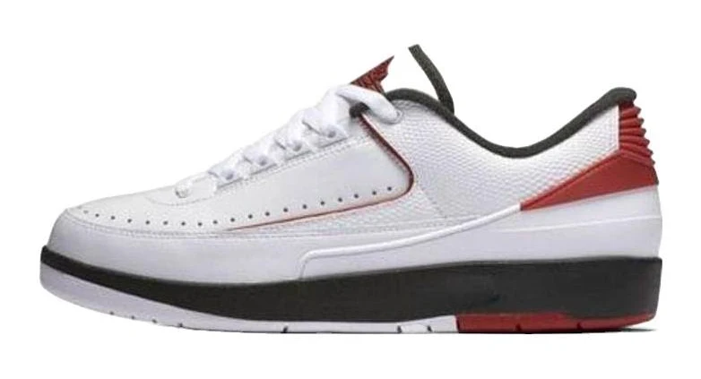 Jordan 2 Retro Low 'chicago' Men Sneakers - White/varsity Red-black