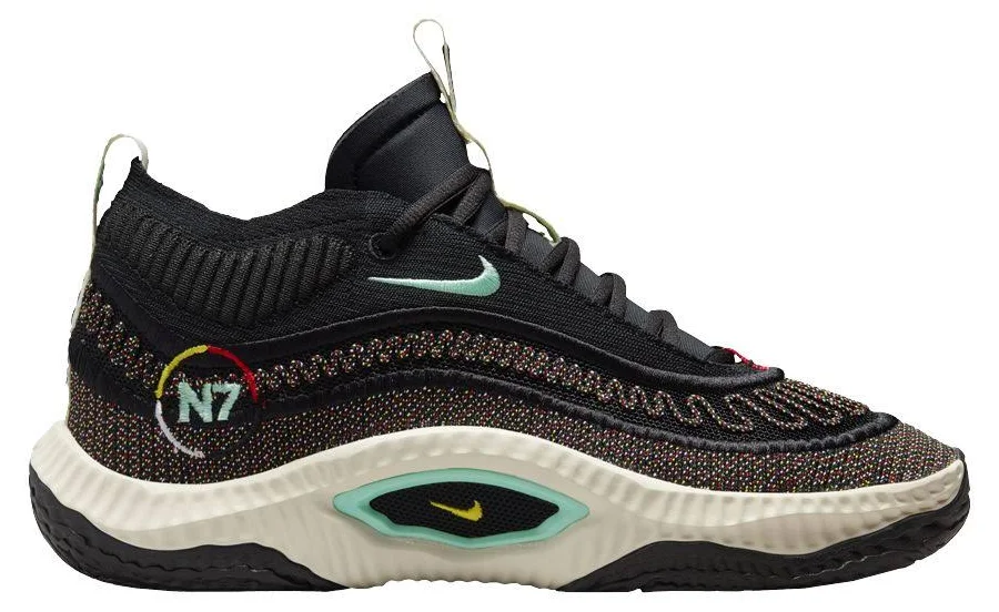 Nike Men's Cosmic Unity 3 N7 Basketball Shoes