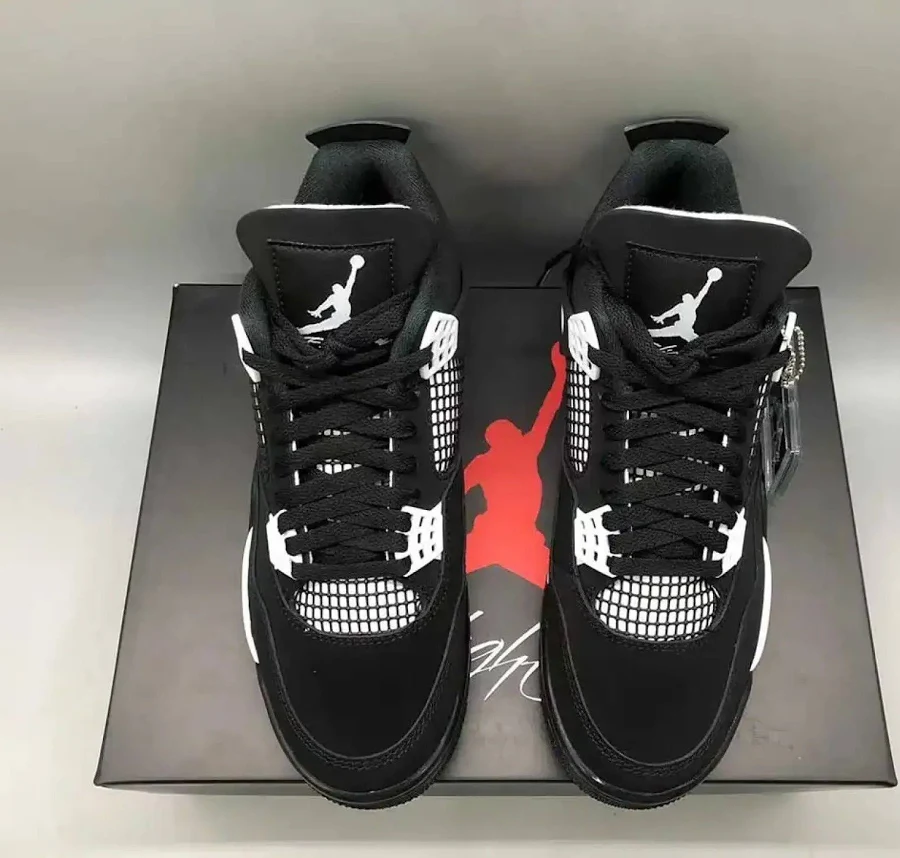 Air Jordan 4 Retro White Thunder