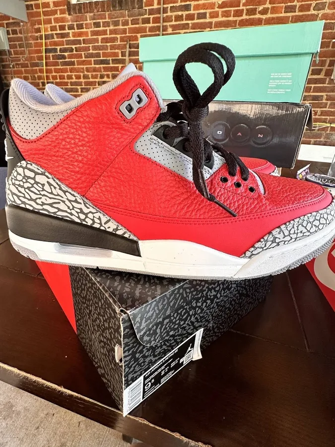 Jordan Retro 4 Se Red Cement
