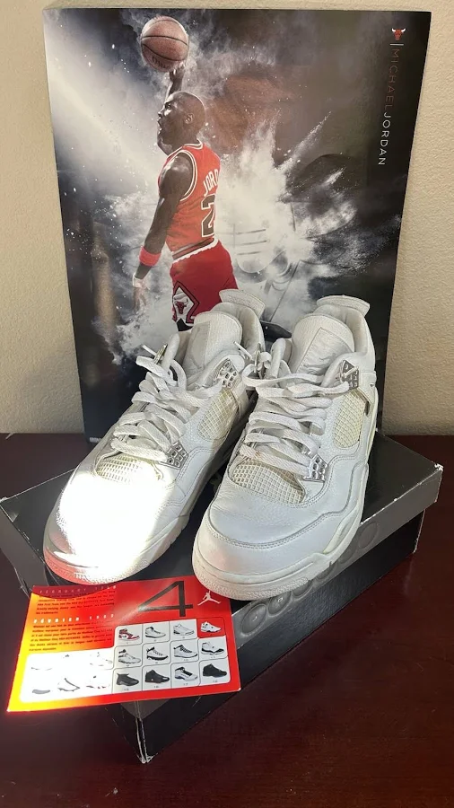 Air Jordan 4 Retro 'Pure