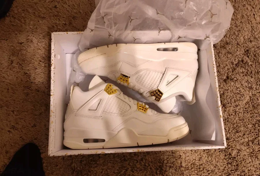 Size 7.5 - Air Jordan 4 Retro Metallic Gold W