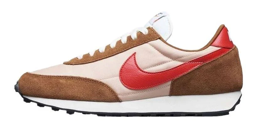 Nike Daybreak Low Top Women Sneakers - Brown