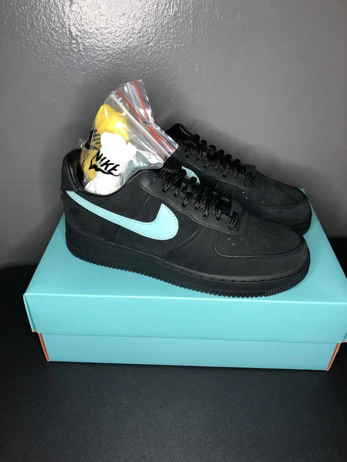 Nike Air Force 1 Low X Tiffany & Co 1837 Men's 7.5 /women's 9