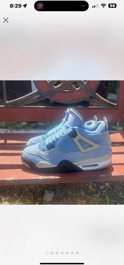 Air Jordan 4 Retro University Blue