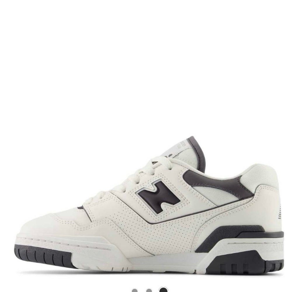 New balance 550 sneakers in cream with gray detail