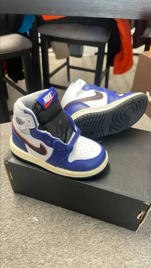 Air Jordan 1 Retro High OG (Rare Air)