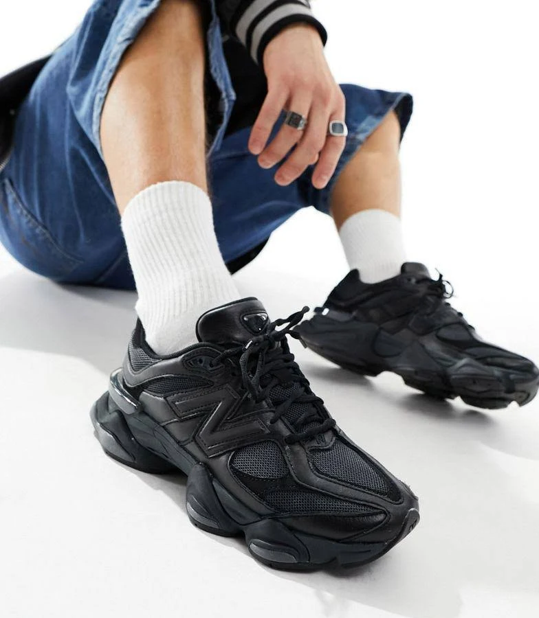 New Balance New Balance 9060 unisex trainers in triple black - BLACK - UK 6