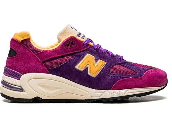 New Balance Women's 990V2 Sneakers - Purple - Low-top sneakers - 10