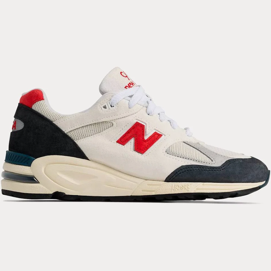 New Balance MADE in USA 990v2 NB Navy with Sea Salt Sneakers Navy / New Balance - US / US