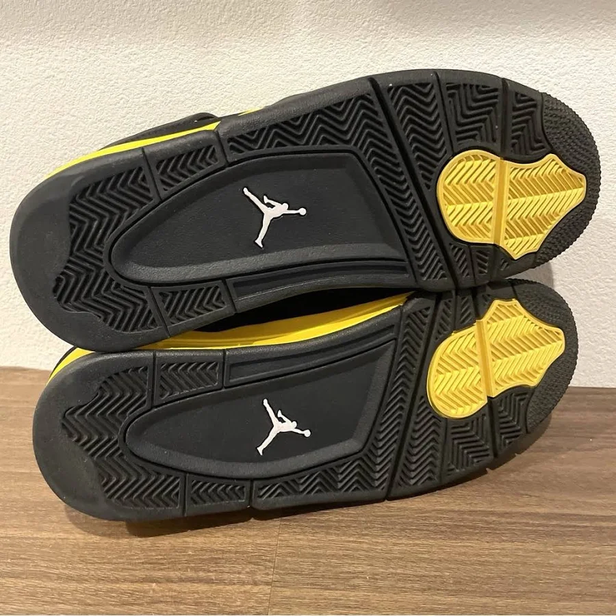 Jordan Shoes | Nike Air Jordan 4 Retro Thunder Black/Yellow | Color: Black/Yellow | Size: 5 | Tfrjnqyjy's Closet