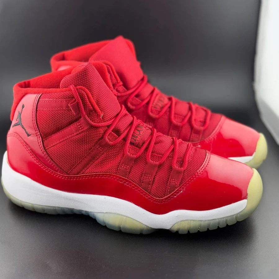 Jordan 11 Retro Win Like 96 (gs) Sz 6y